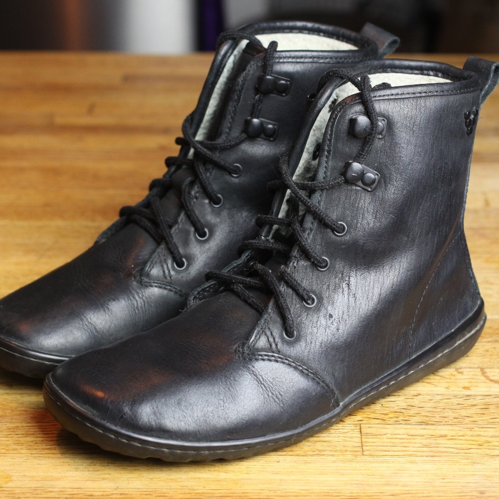 Vivobarefoot Gobi Hi-Top Black Leather Euro Size 37 US 6.5